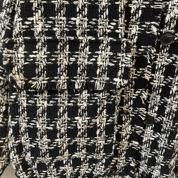 H&M Black and white Tweed Jacket / Shacket - Picture 2 of 5